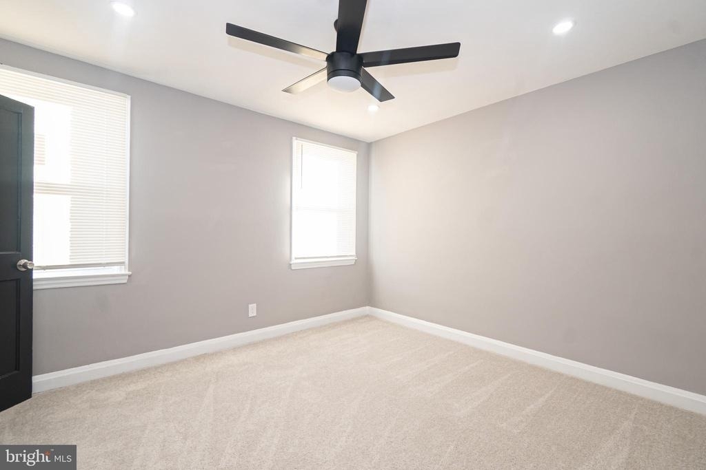 3519 Kentucky Avenue - Photo 6