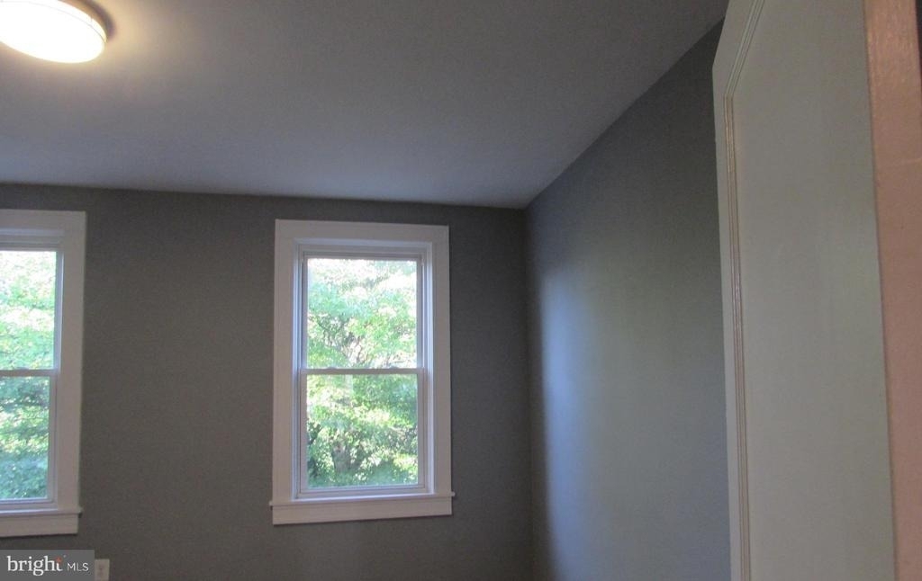 2735 Chesterfield Avenue - Photo 22
