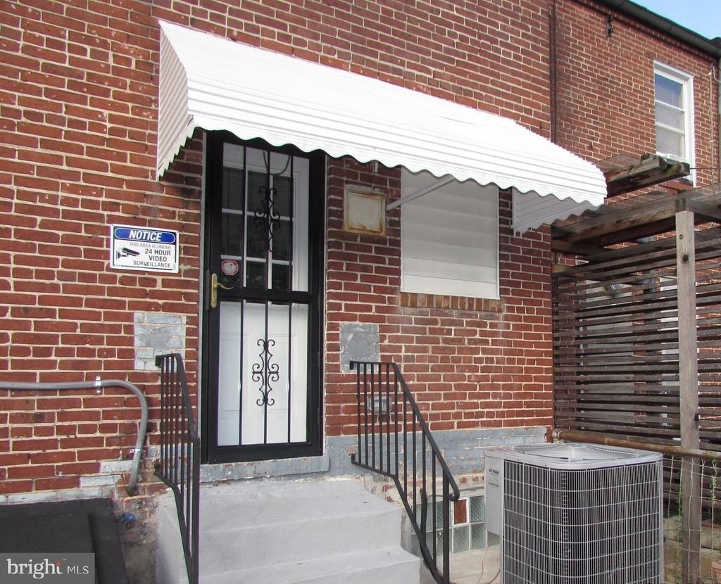 2735 Chesterfield Avenue - Photo 27