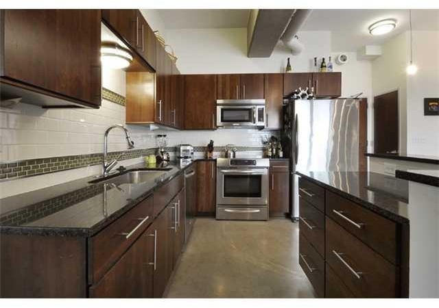 800 Brazos St - Photo 8