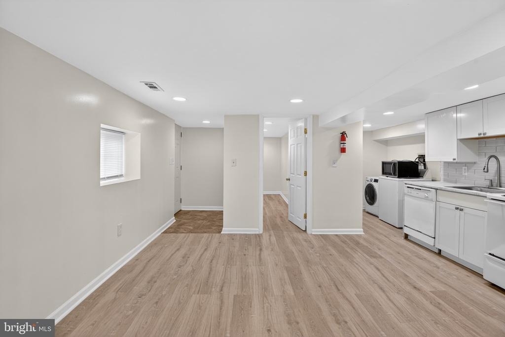 141 Uhland Terrace Ne - Photo 4