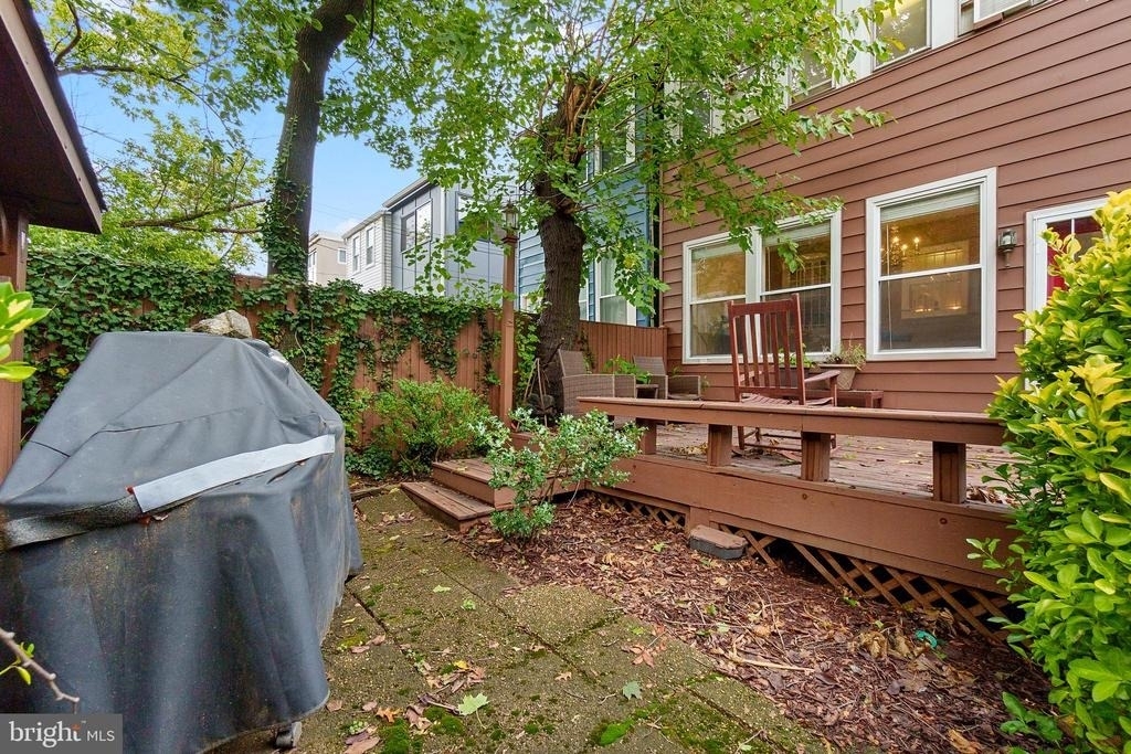 1501 Crittenden Street Nw - Photo 45