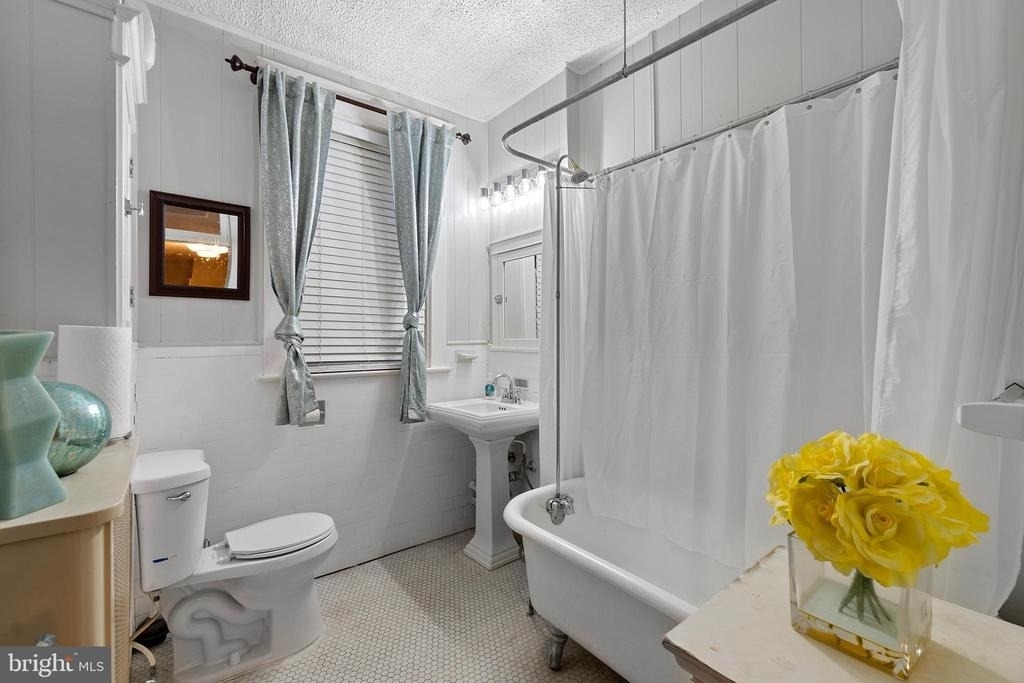 1501 Crittenden Street Nw - Photo 28