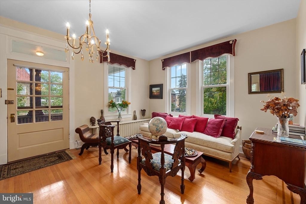 1501 Crittenden Street Nw - Photo 4