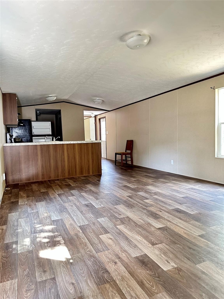 104 Shoshoni Dr - Photo 3