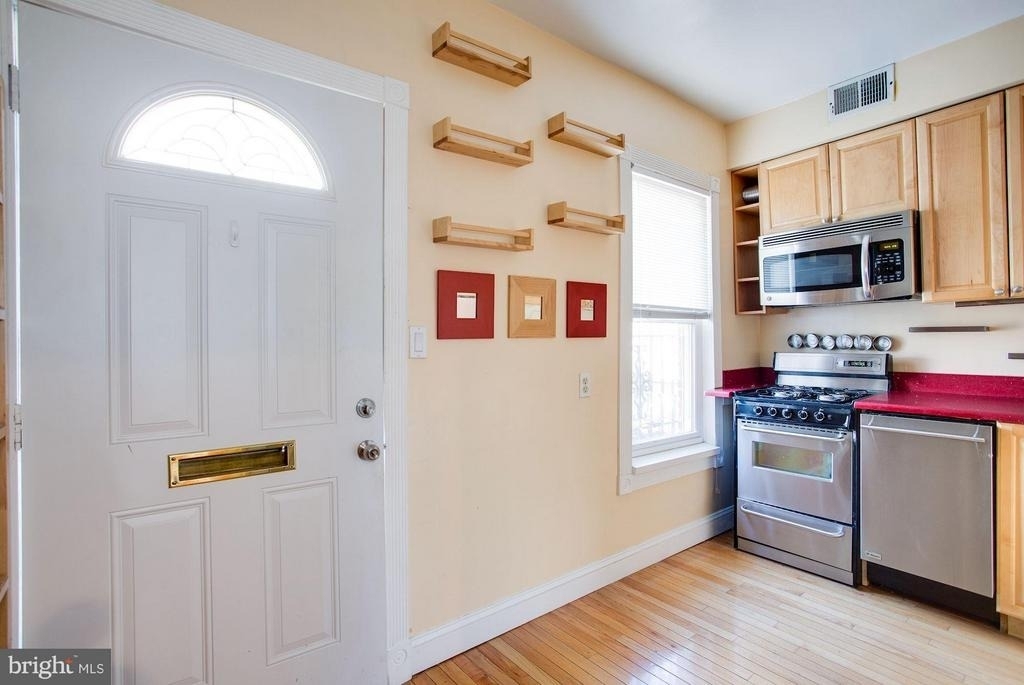 1915 11th Street Nw - Photo 17