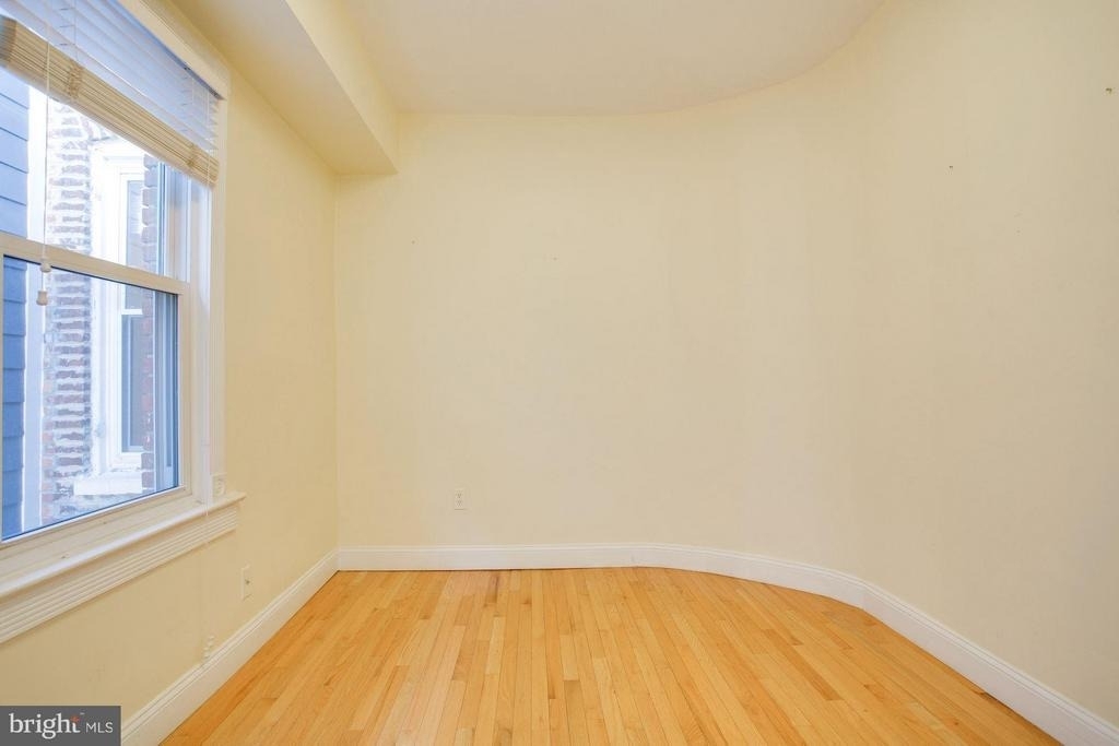 1915 11th Street Nw - Photo 13