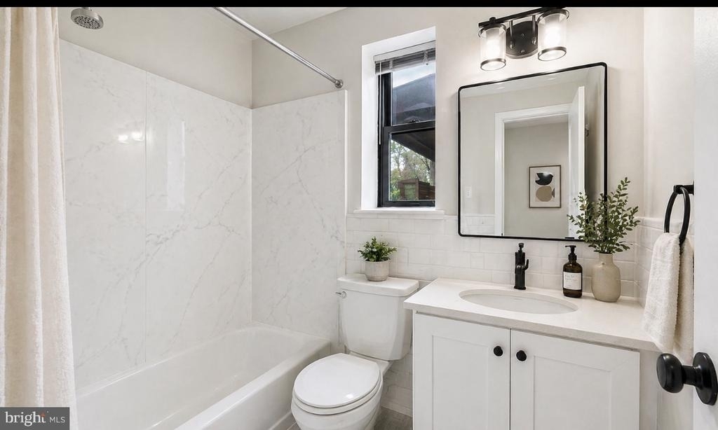 2325 42nd Street Nw - Photo 14