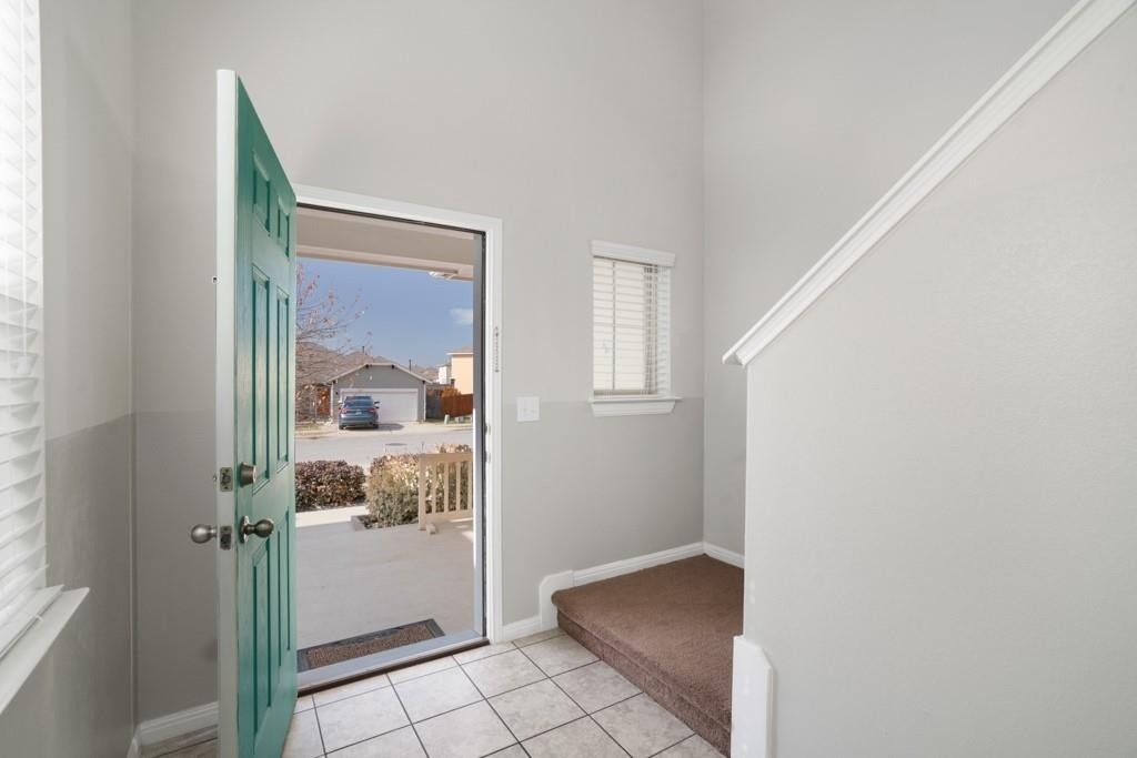 156 Triumph Rd - Photo 3