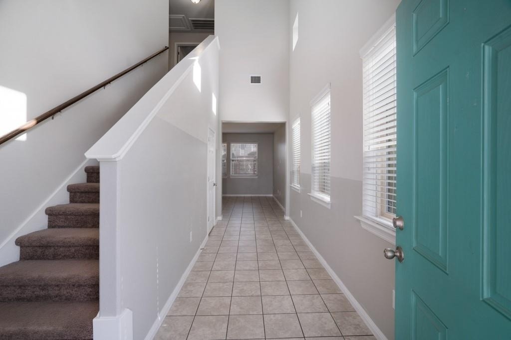 156 Triumph Rd - Photo 2