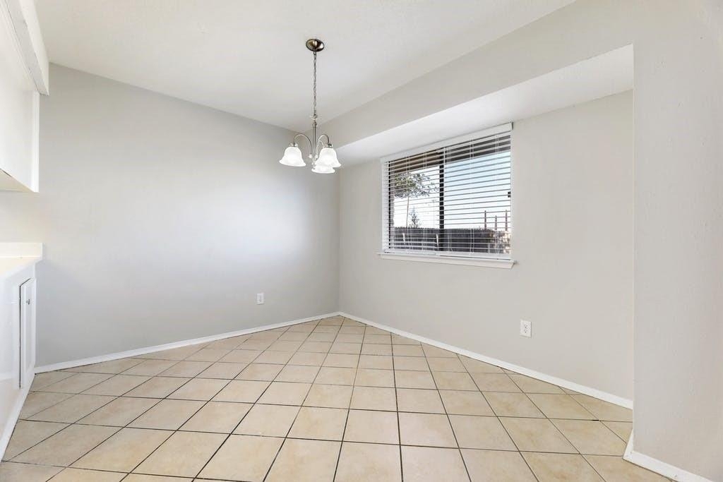 1214 Doonesbury Dr - Photo 7