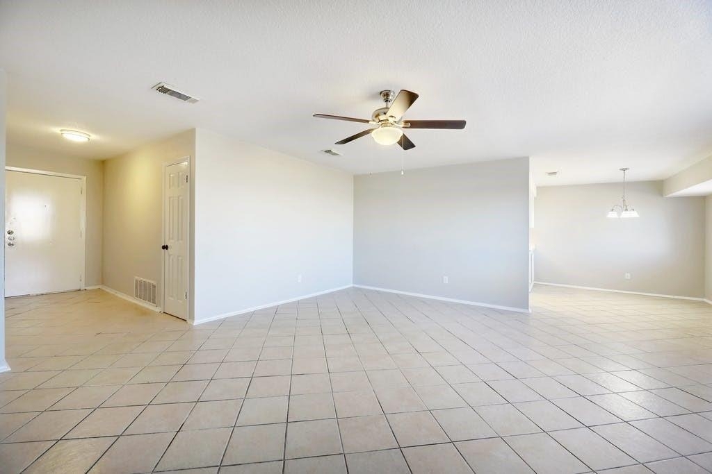 1214 Doonesbury Dr - Photo 6