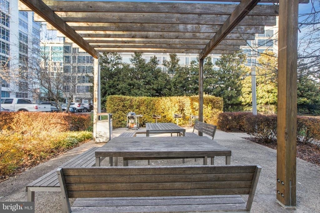 1101 3rd Street Sw - Photo 35