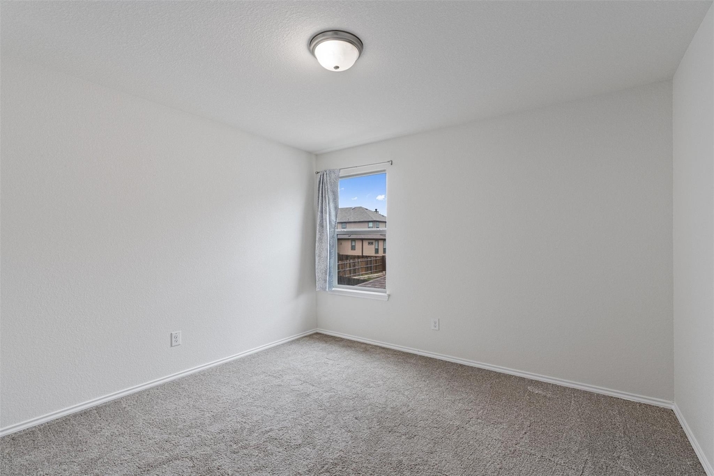 305 Los Cobos Ln - Photo 21