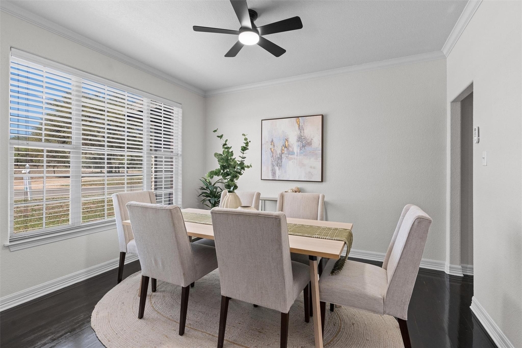 312 Country Club Dr - Photo 6