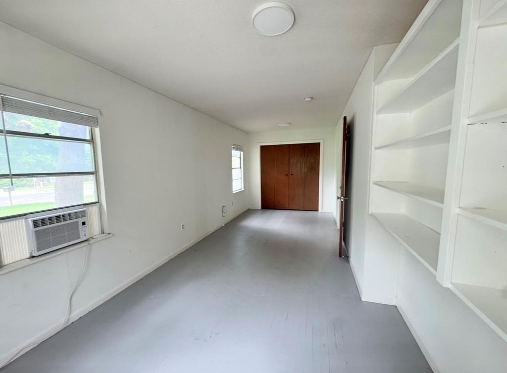 406 Swanee Dr - Photo 3