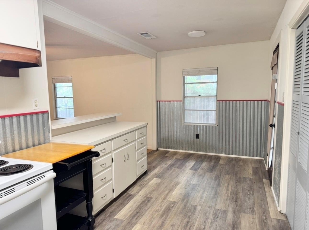 406 Swanee Dr - Photo 8
