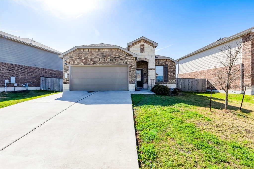 11617 Amber Stream Ln - Photo 1