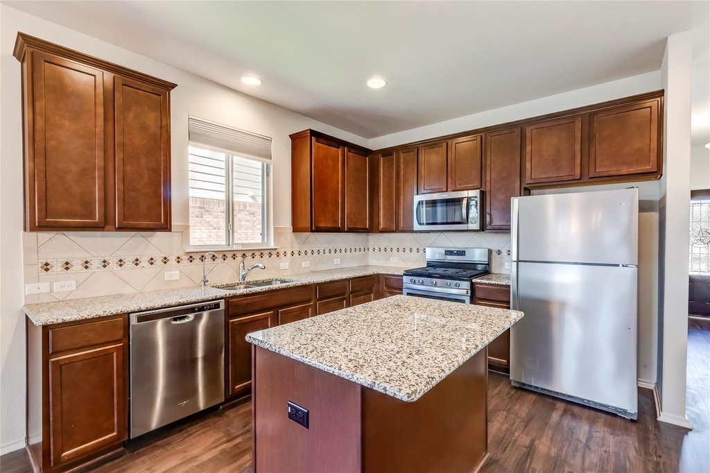 11617 Amber Stream Ln - Photo 10