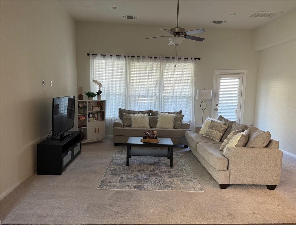 16109 Nightshade St - Photo 4