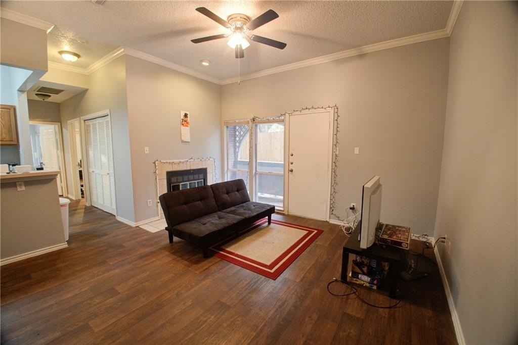 2606 Rio Grande St - Photo 1