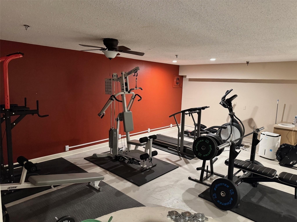 1704 West Ave - Photo 17