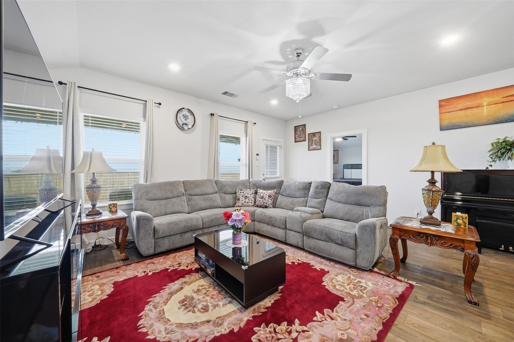 318 Merriman Rd - Photo 6