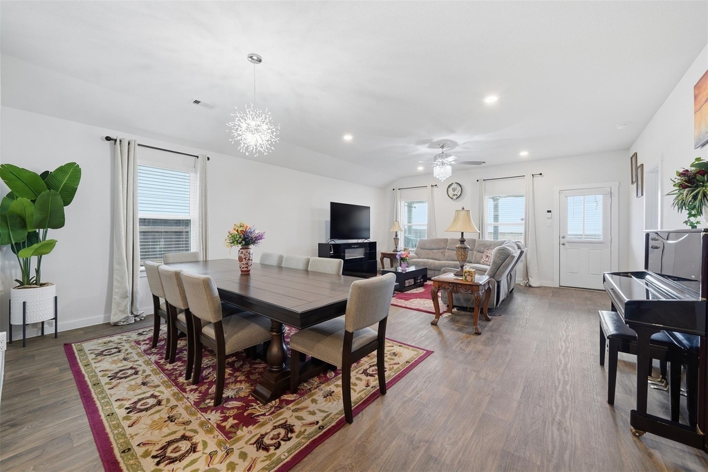 318 Merriman Rd - Photo 8