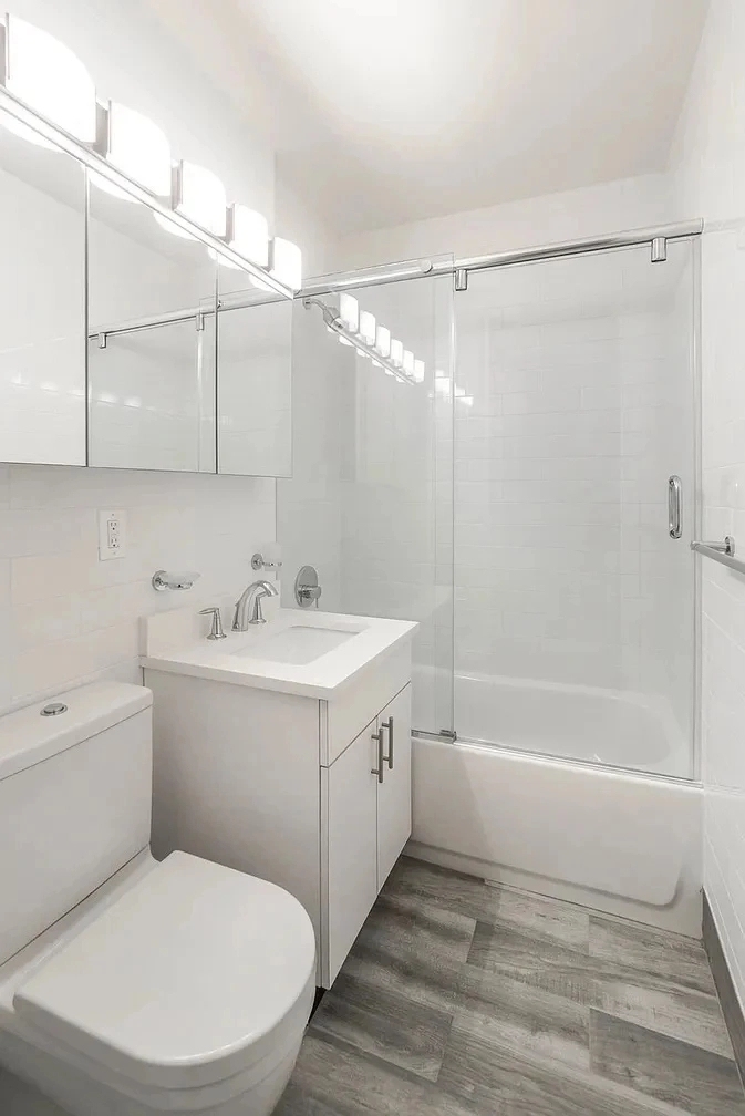 West 22nd Street - Photo 6