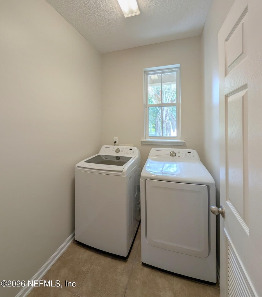 94 Carlson Court - Photo 4