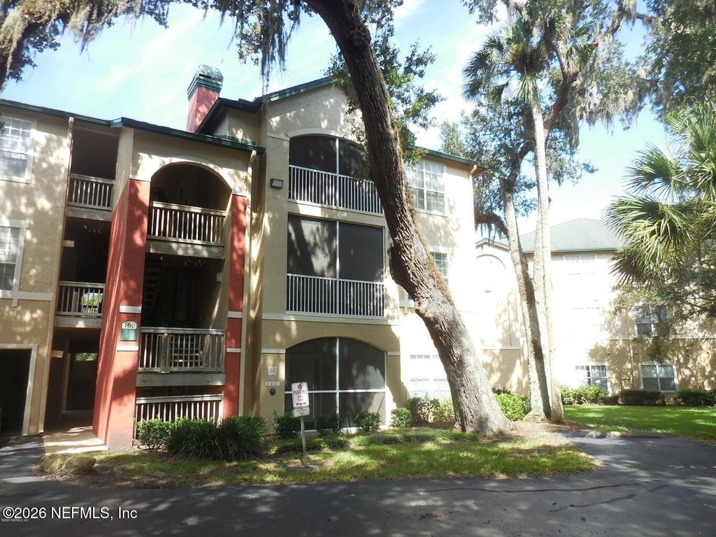 160 Veracruz Drive - Photo 0