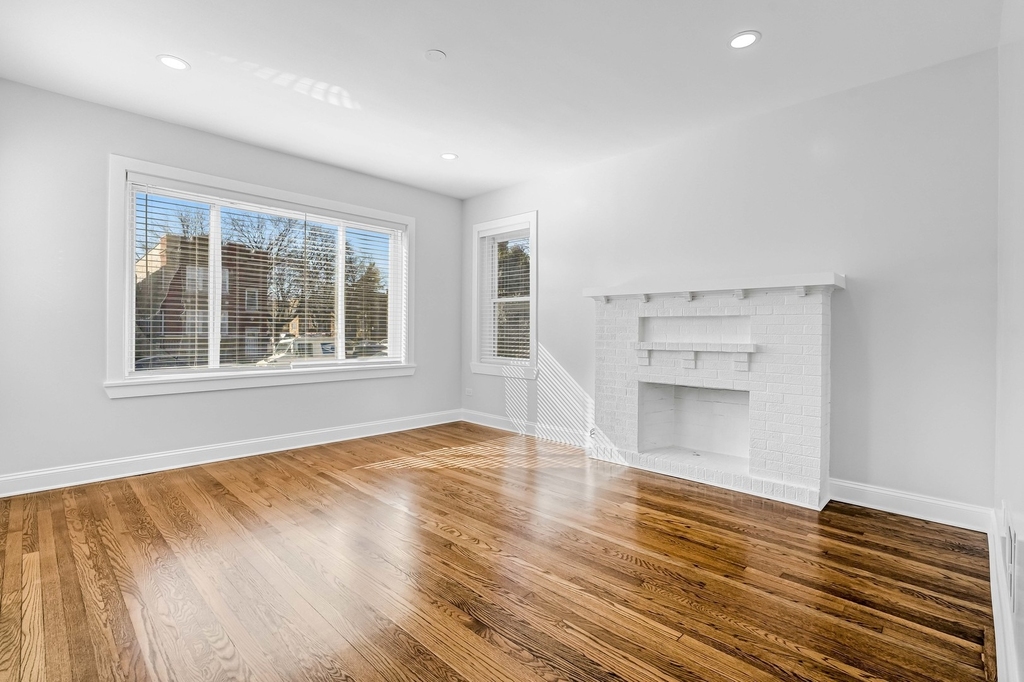 1837 N Mason Avenue - Photo 2