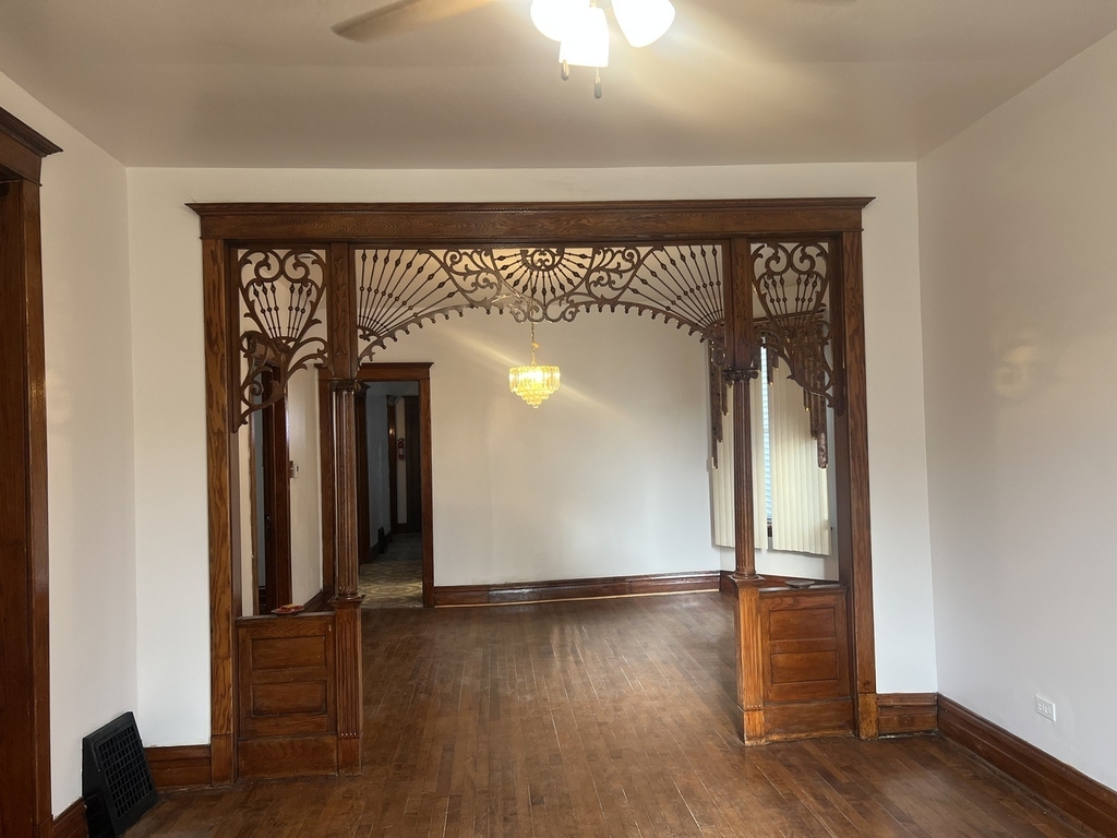 1921 N Pulaski Road - Photo 2