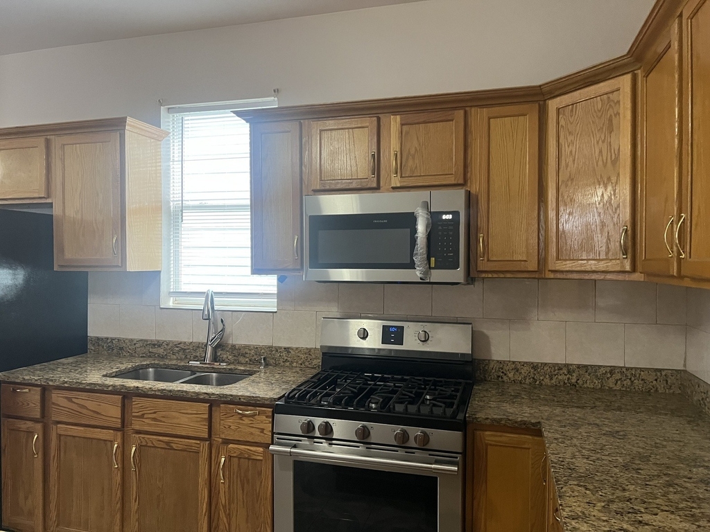 1921 N Pulaski Road - Photo 7