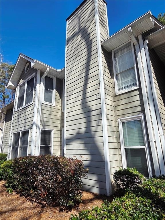 125 Sterling Court - Photo 0