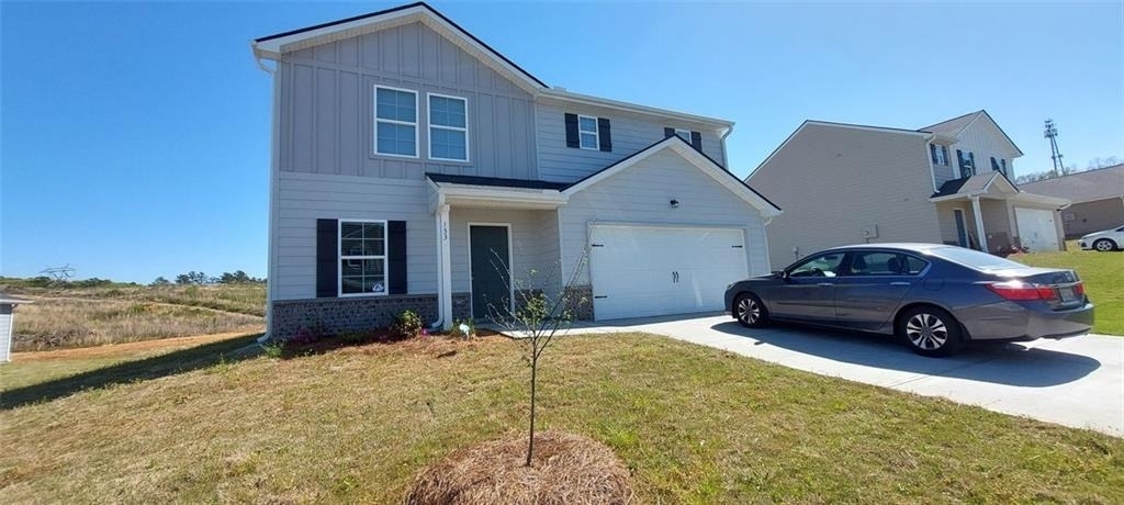 133 Oxford Lane - Photo 0