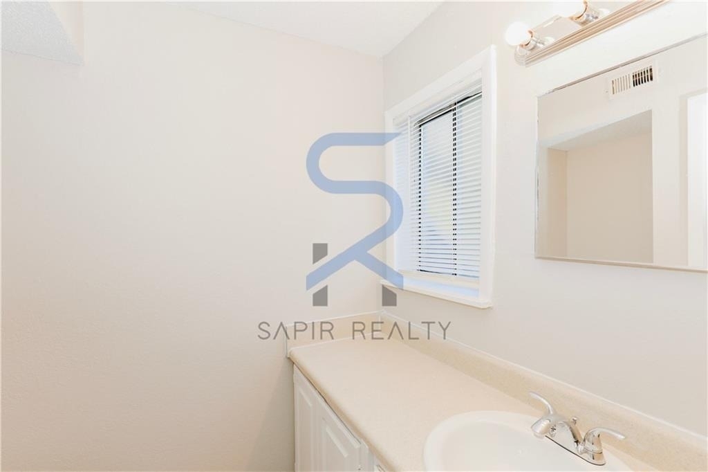 2045 Alison Court - Photo 9