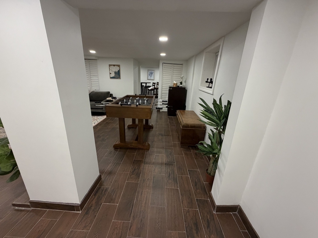 1805 W Cuyler Avenue - Photo 4