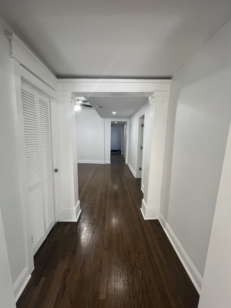 6151 S Langley Avenue - Photo 2
