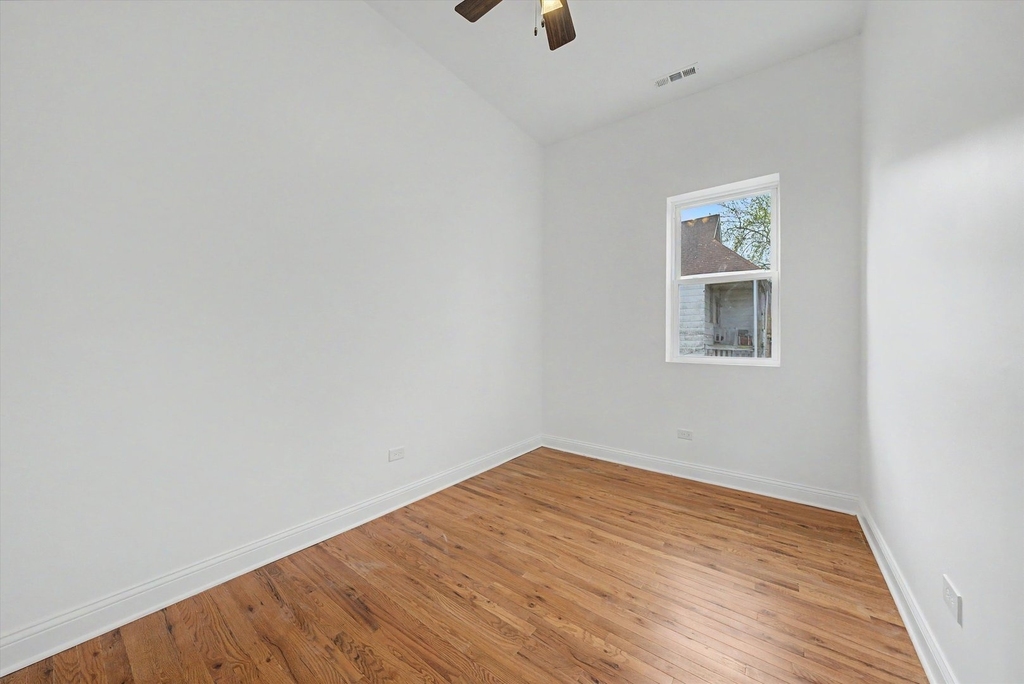 7600 S Marquette Avenue - Photo 5