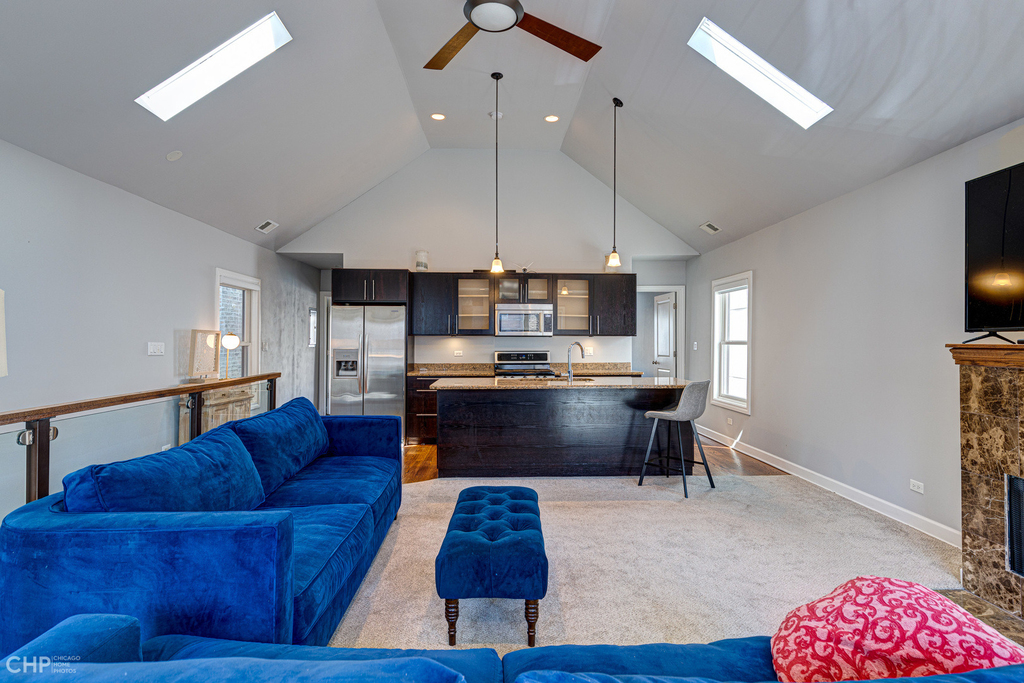 1414 W Superior Street - Photo 2