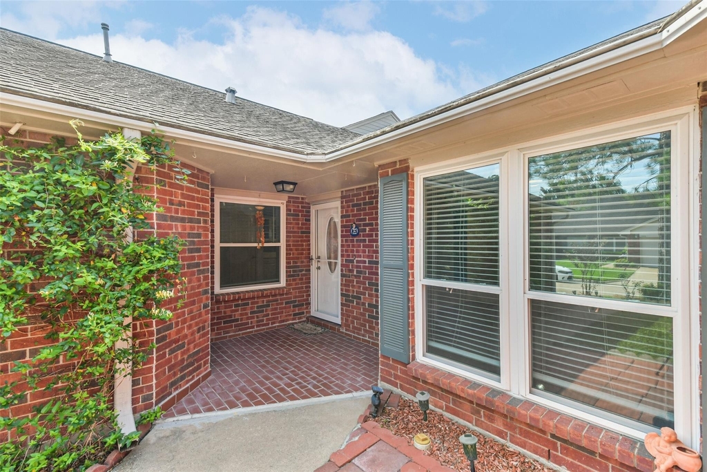 3327 S Country Meadows Lane - Photo 2
