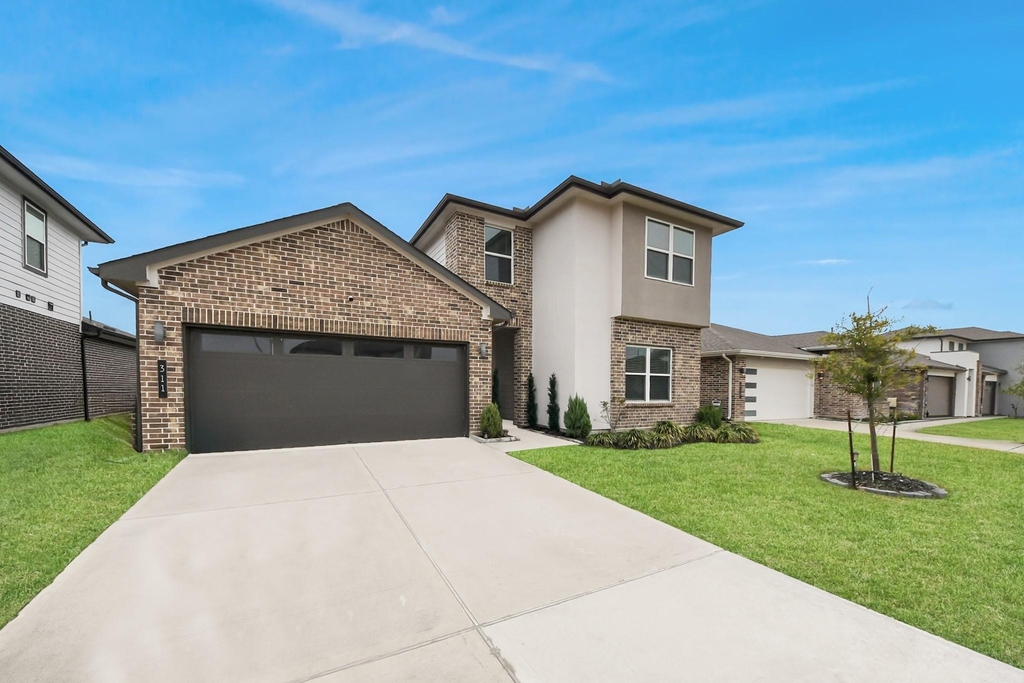 311 John House - Photo 8
