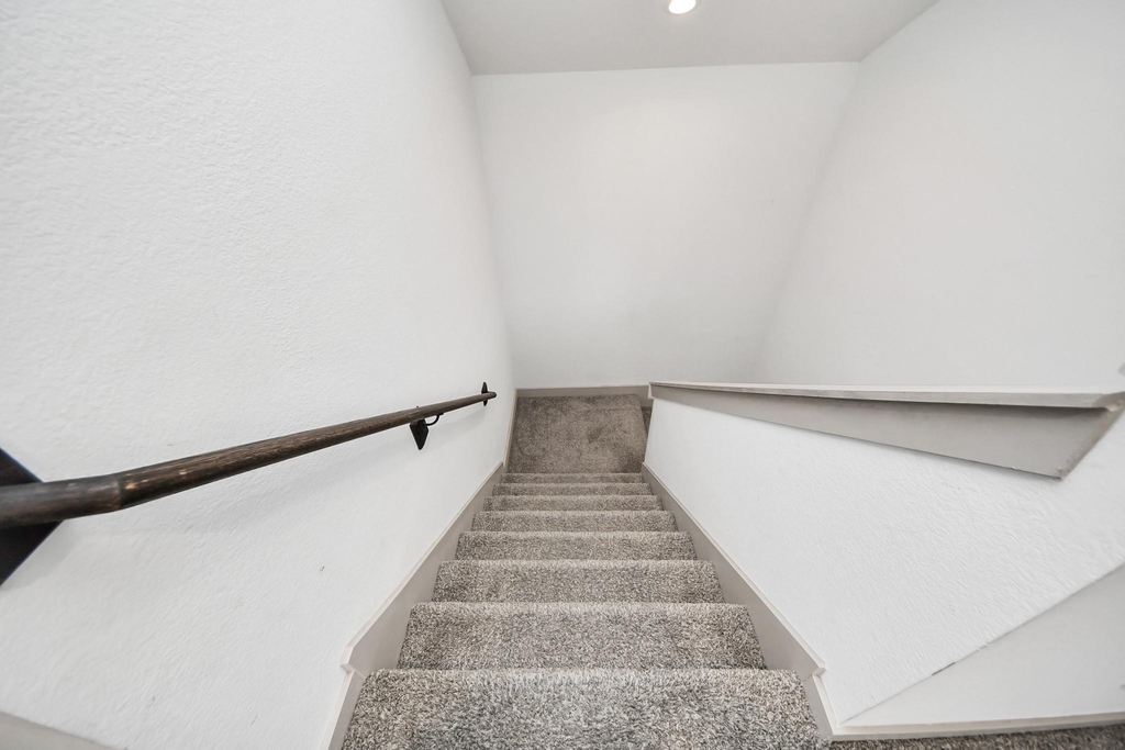 311 John House - Photo 40