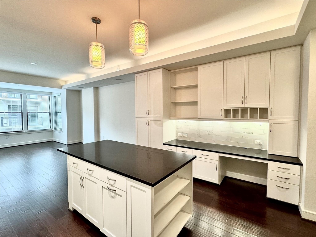 2303 Mid Ln Lane - Photo 1