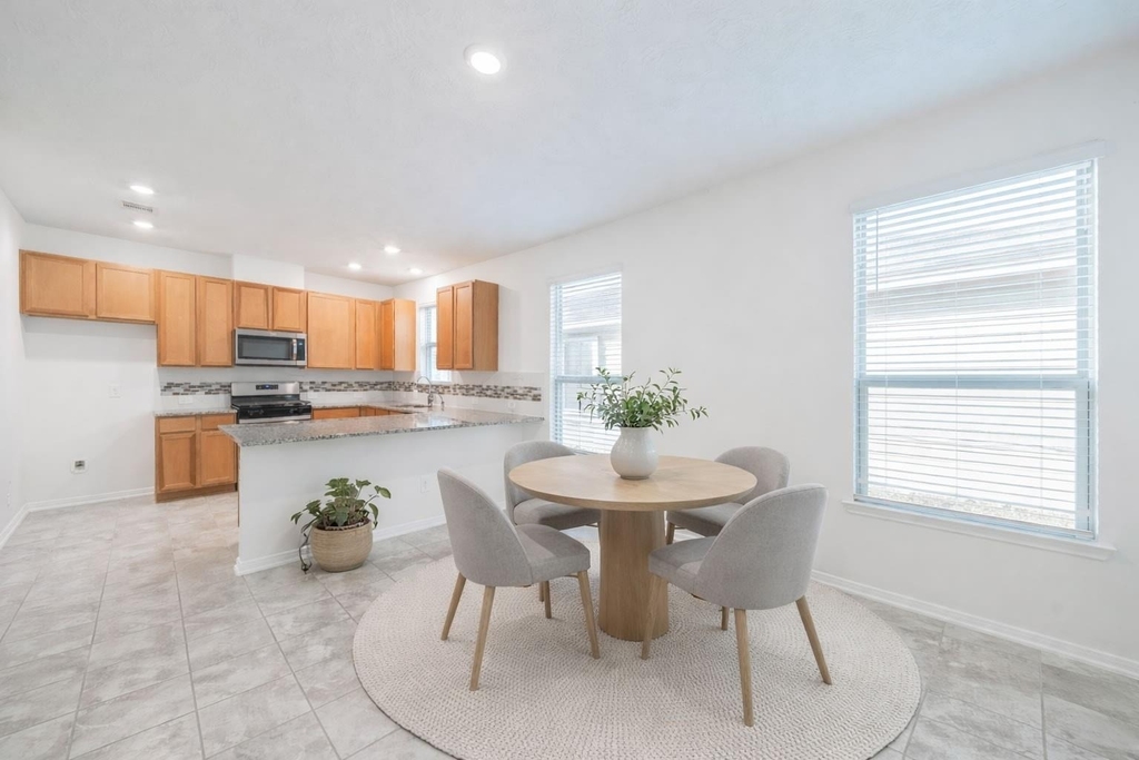 27618 Mesabe Drive - Photo 1