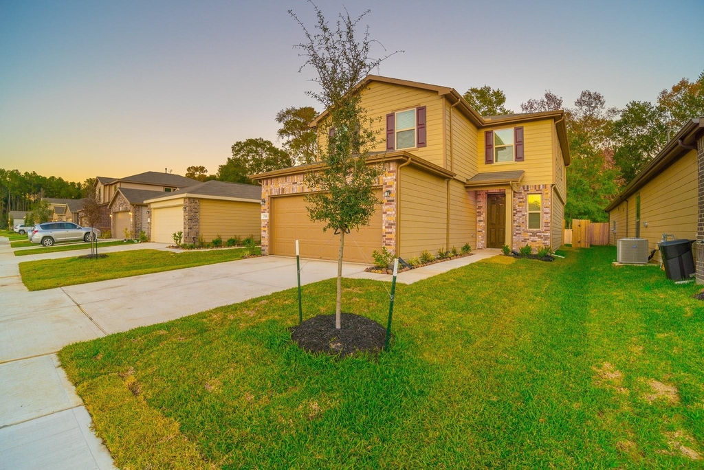 27618 Mesabe Drive - Photo 0