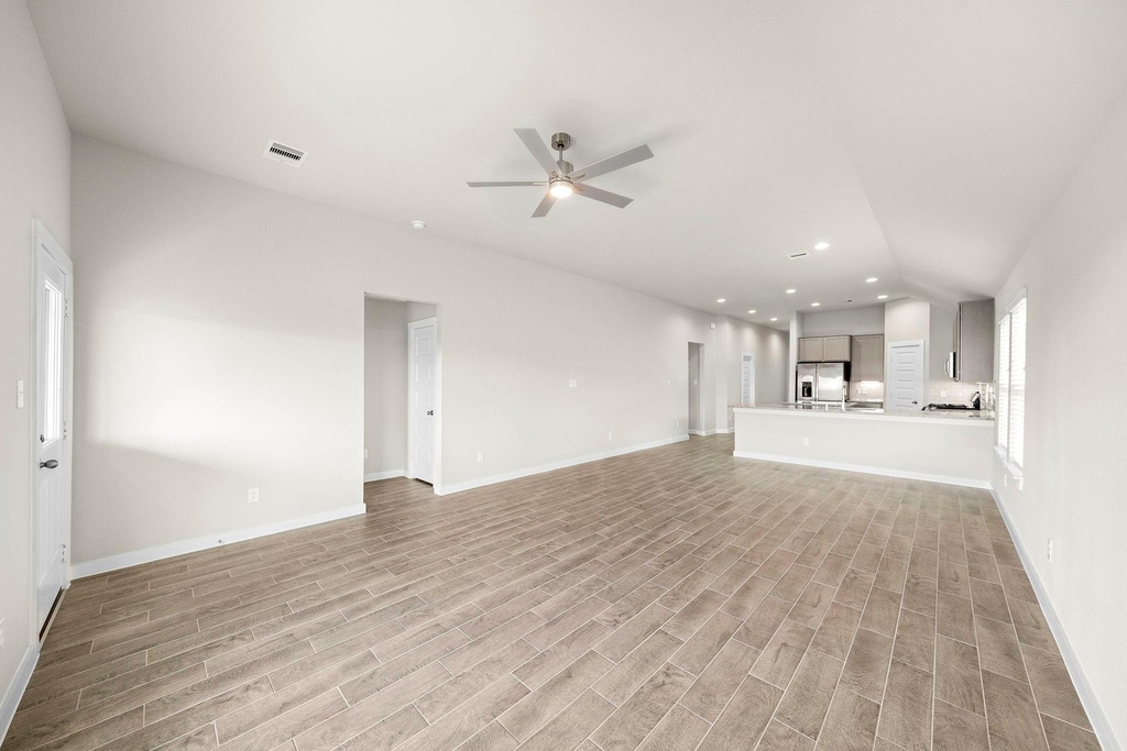 3327 Tilley Dr - Photo 10
