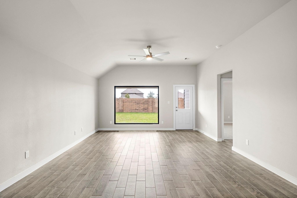 3327 Tilley Dr - Photo 7