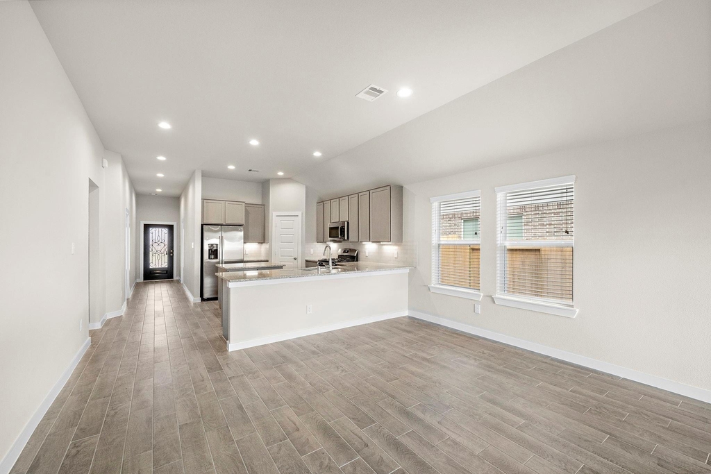 3327 Tilley Dr - Photo 6